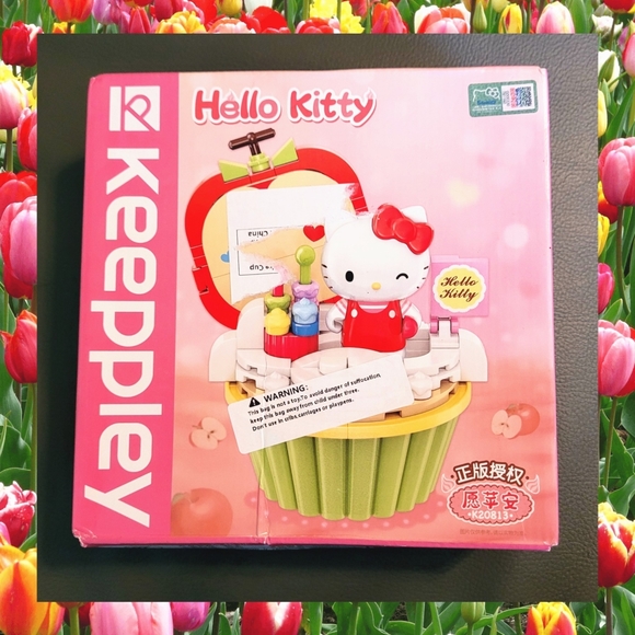 NWT Keeppley Hello Kitty Cupcake Building Block set - Picture 2 of 3